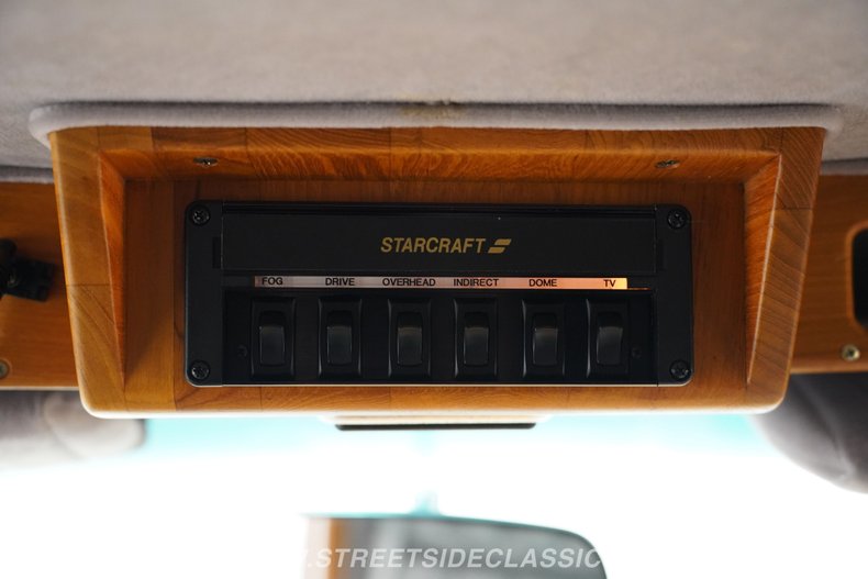 Chevrolet-G20-1990-Garnet-Red-Metallic-Med-Dark-Gray-45