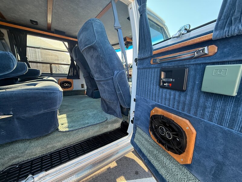 Chevrolet-G20-1992-Black-Black-12