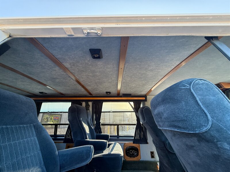 Chevrolet-G20-1992-Black-Black-13