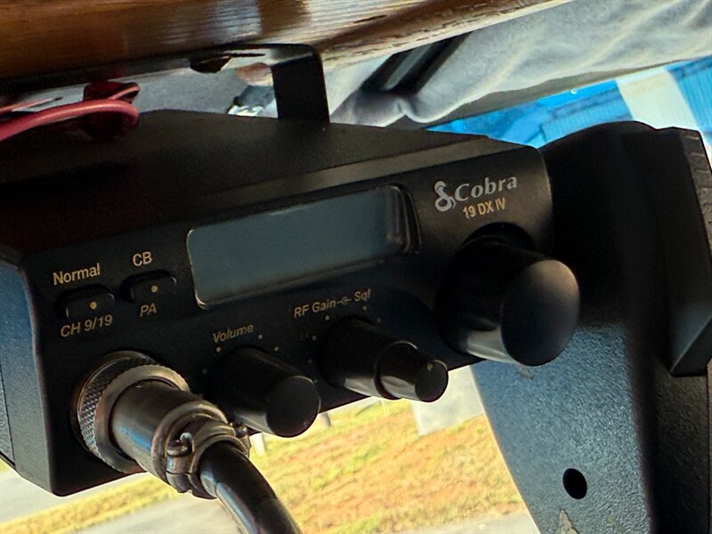 Chevrolet-G20-1992-Black-Black-17