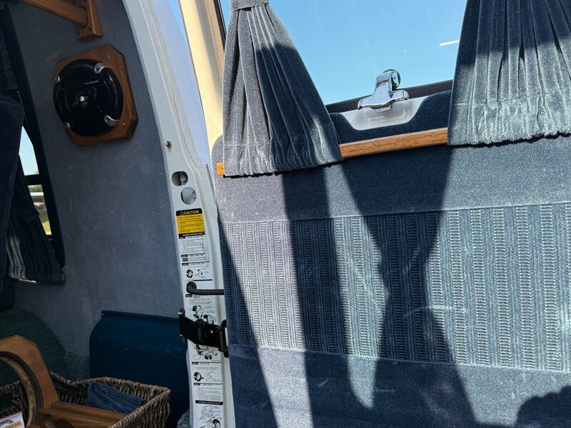 Chevrolet-G20-1992-Black-Black-18