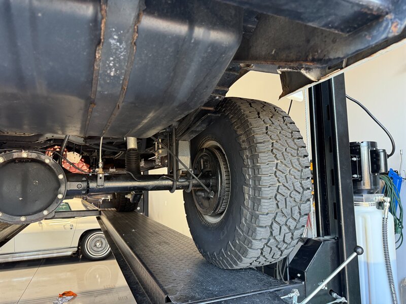 Chevrolet-G20-1992-Black-Black-42