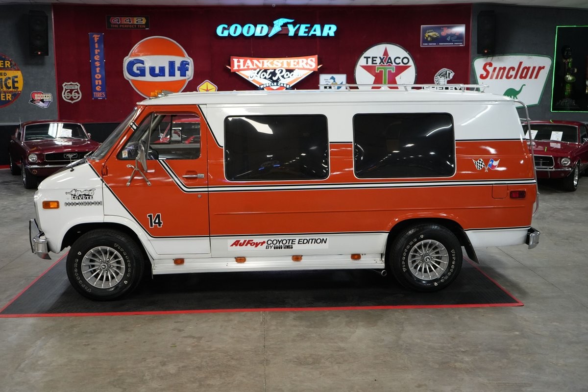 Chevrolet-G20-Good-Times-AJ-Foyt-Coyote-Edition-1978-Van-10