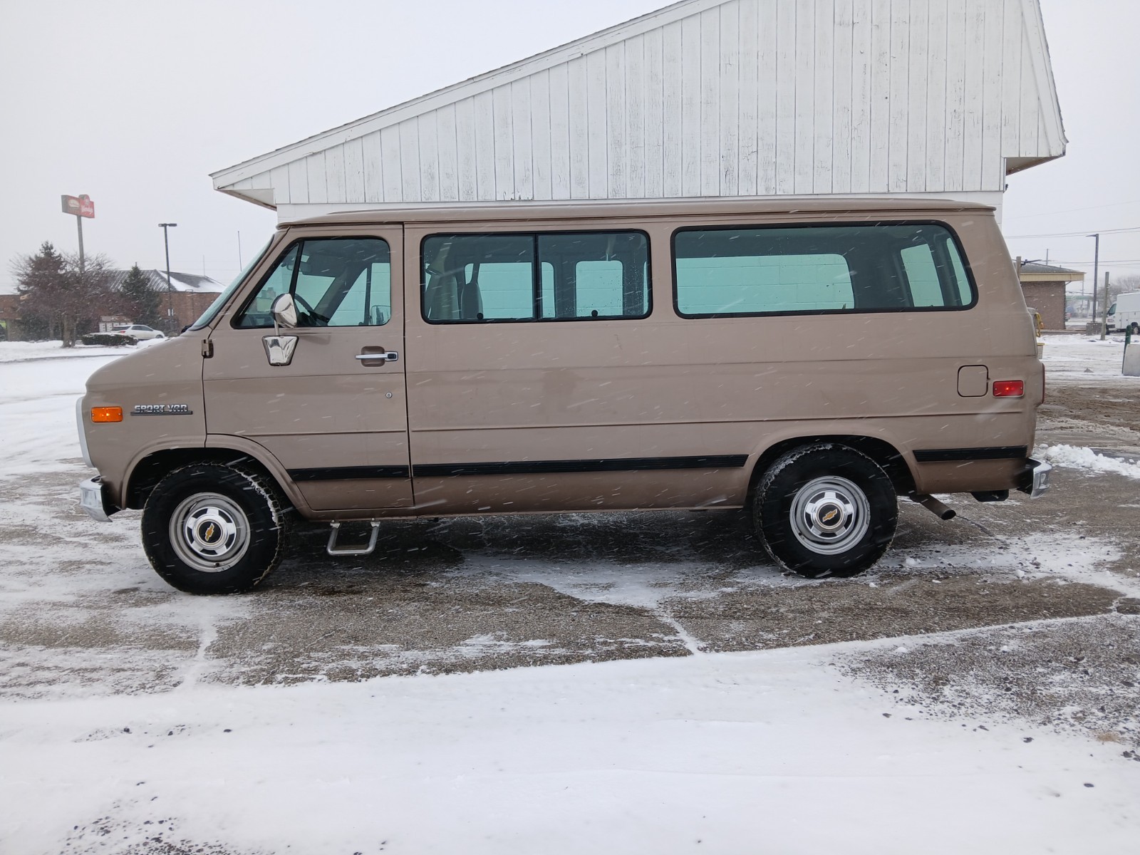 Chevrolet-G20-Van-1995-Van-24