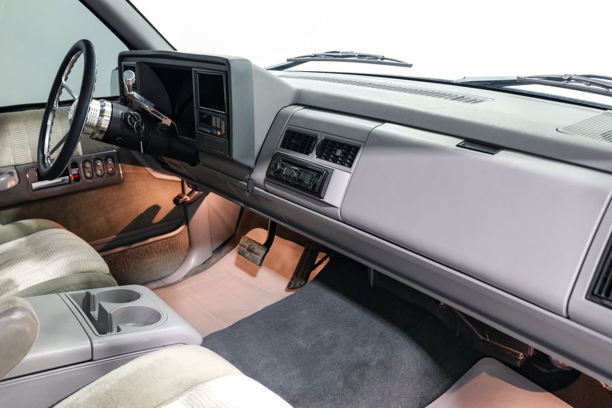 Chevrolet-Gmt-400-1990-Standard-Cab-Pickup-17