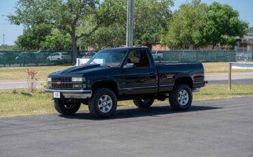 Chevrolet-Gmt-400-1993-Standard-Cab-Pickup-1