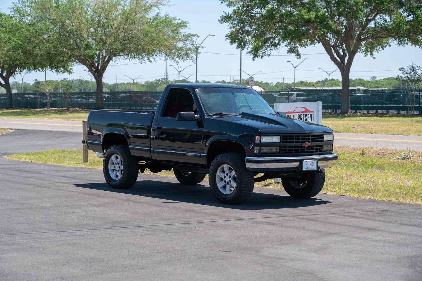 Chevrolet-Gmt-400-1993-Standard-Cab-Pickup-9