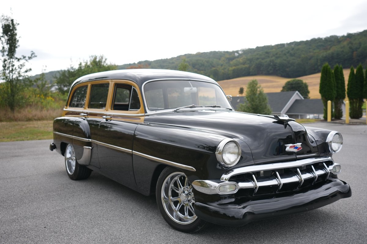 Chevrolet-Handyman-Wagon-1954-2