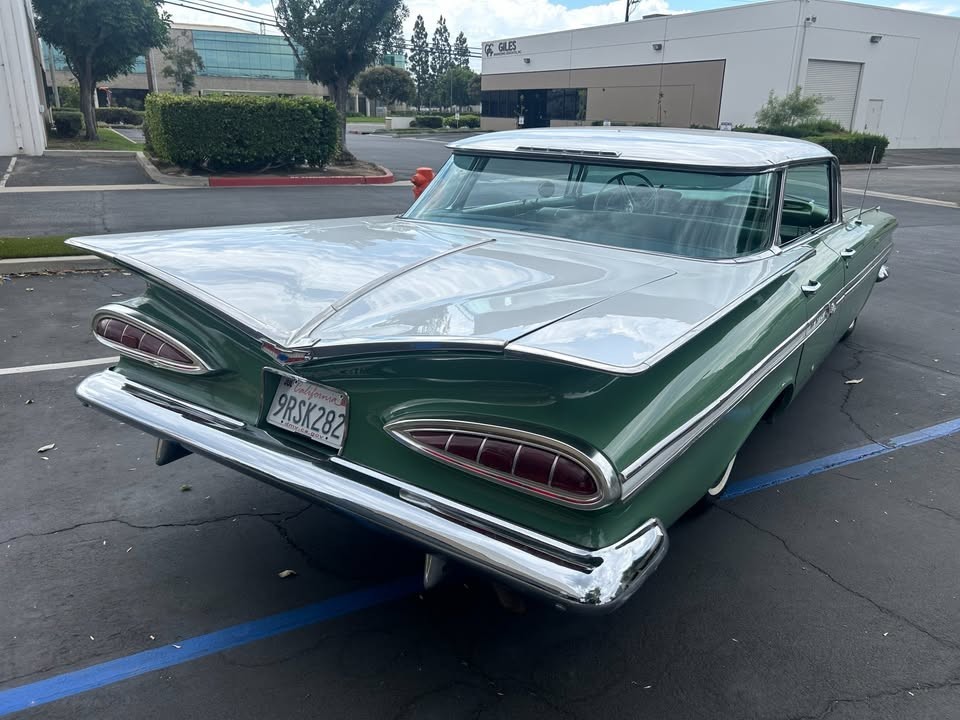 Chevrolet-Impala-1959-Sedan-5