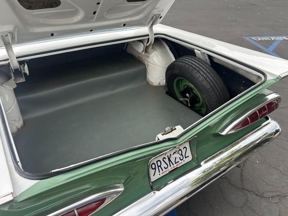 Chevrolet-Impala-1959-Sedan-6