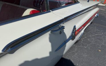Chevrolet-Impala-1960-17