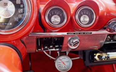 Chevrolet-Impala-1960-17