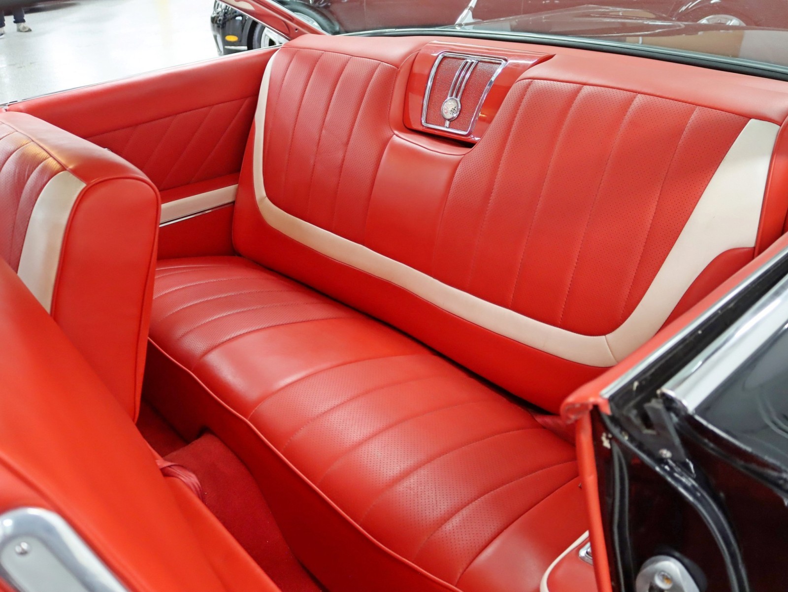 Chevrolet-Impala-1960-24