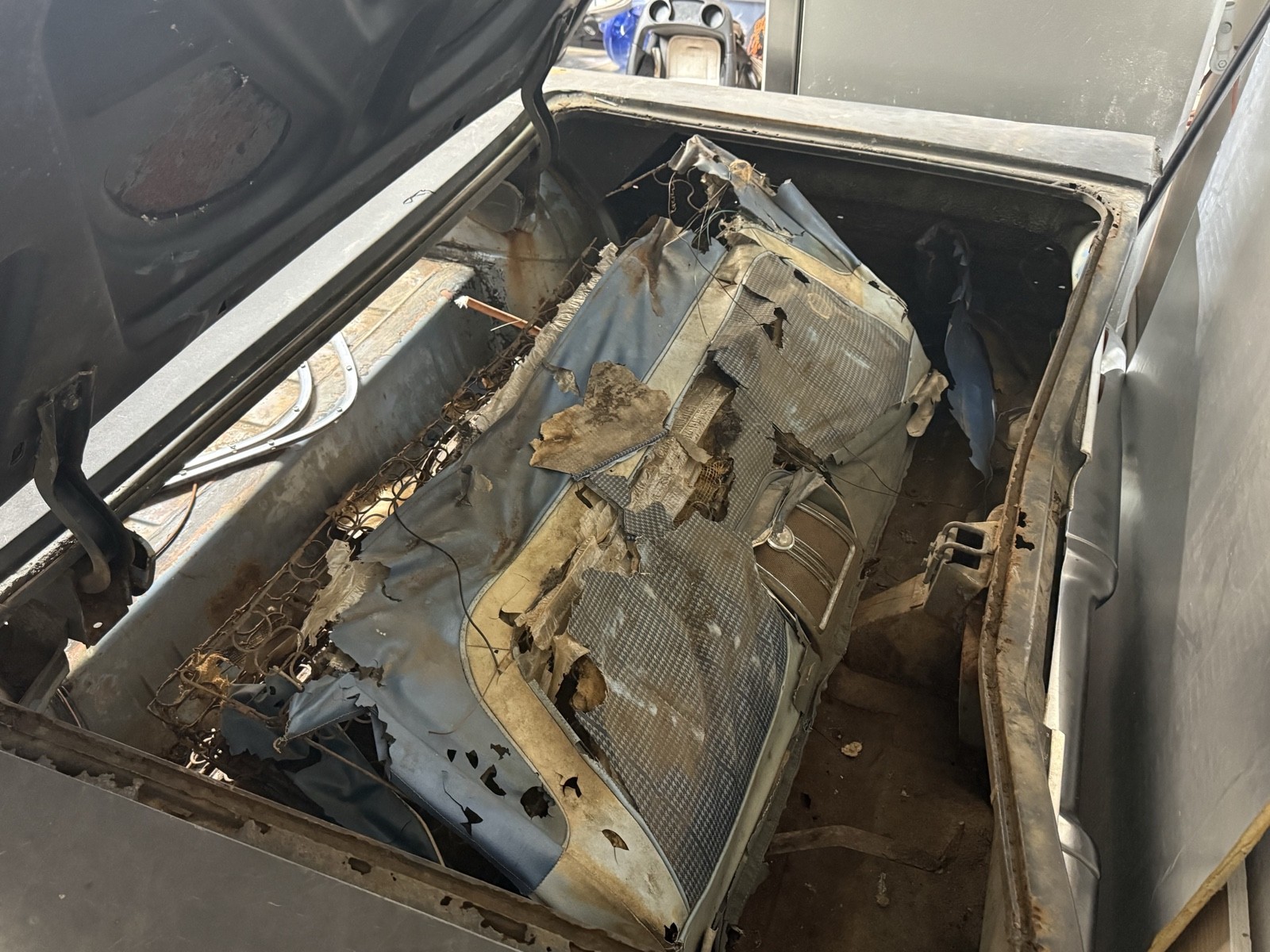 Chevrolet-Impala-1960-3