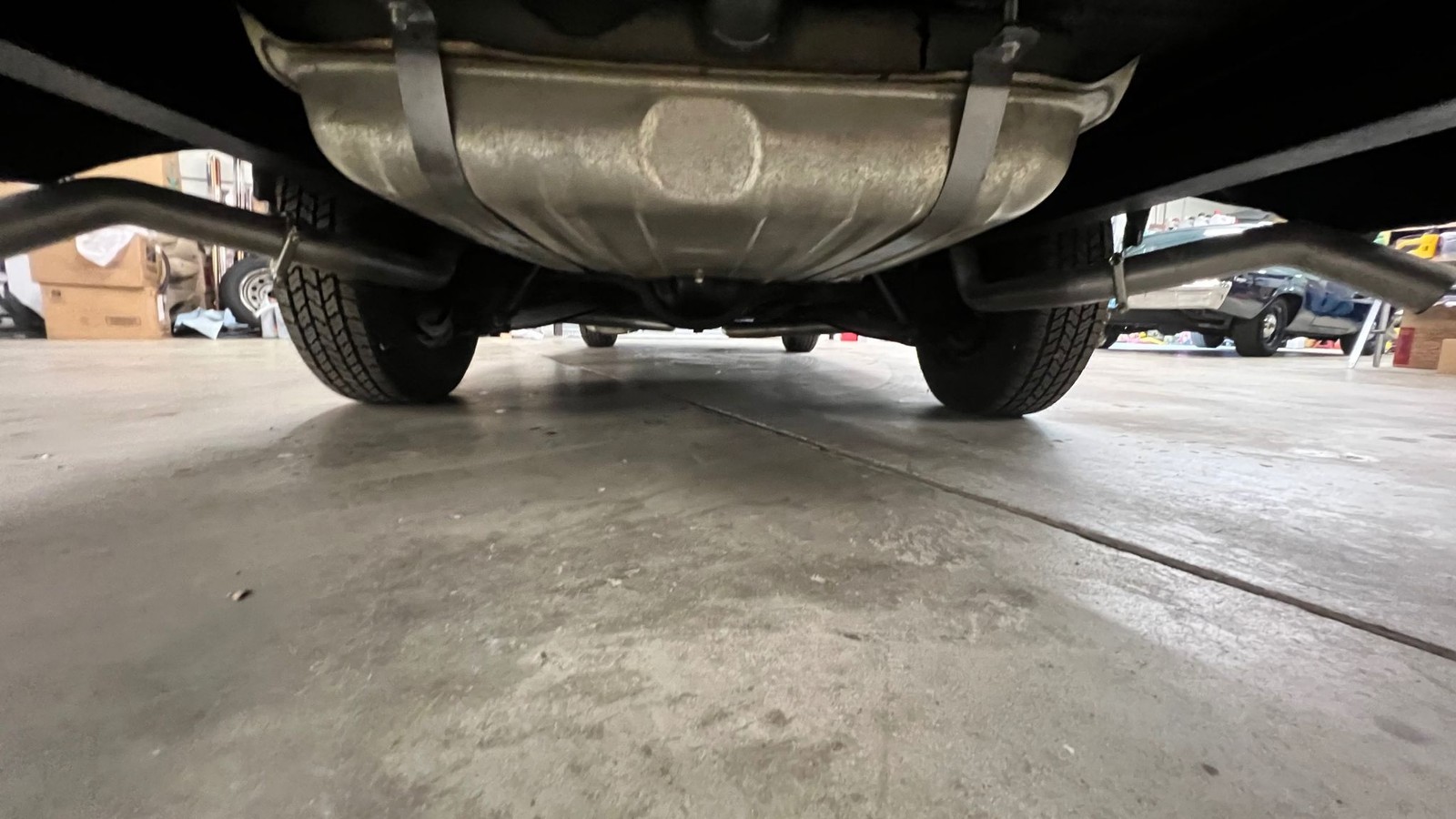 Chevrolet-Impala-1960-348-TRI-Power-17