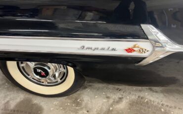 Chevrolet-Impala-1960-348-TRI-Power-25