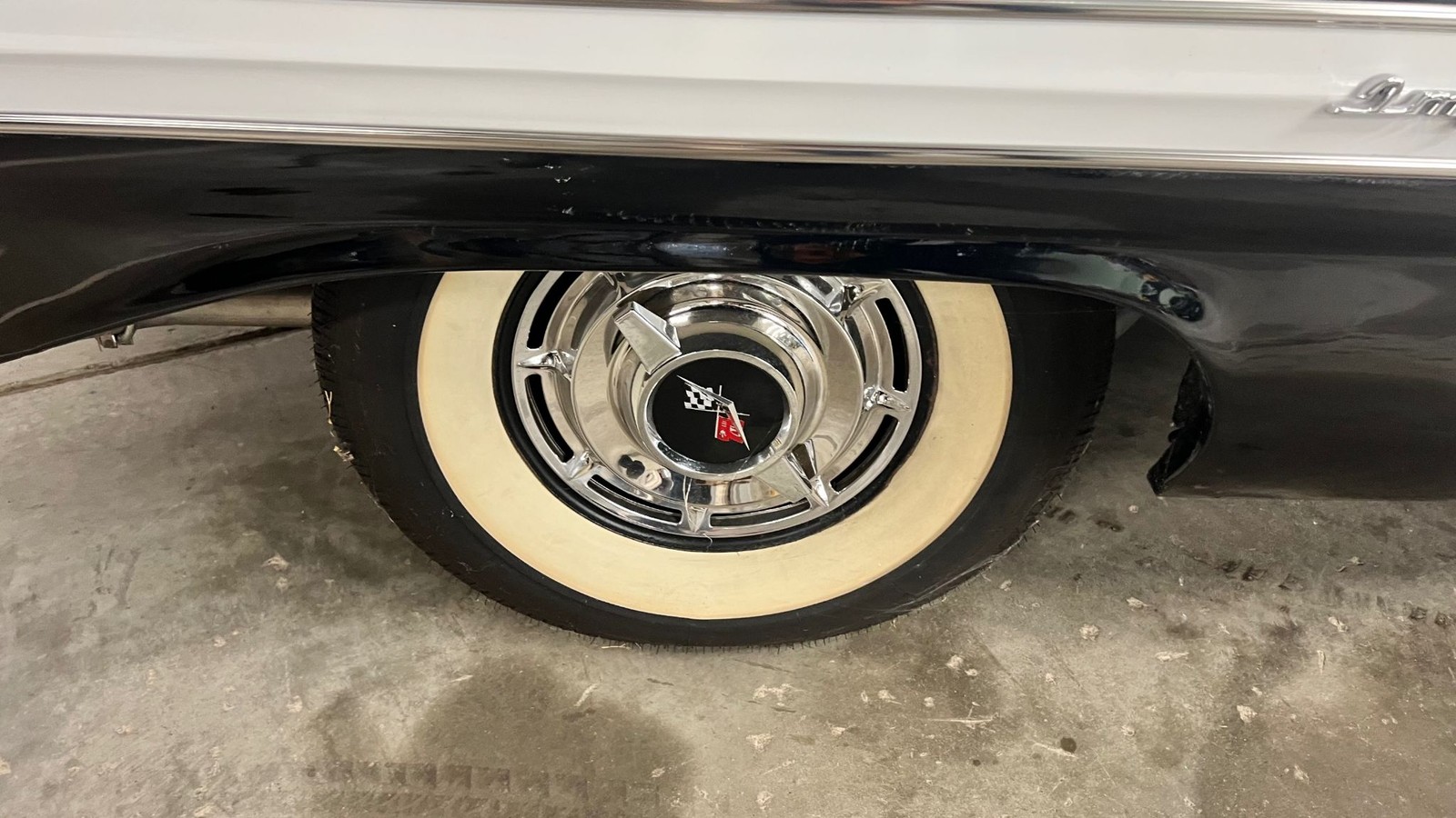 Chevrolet-Impala-1960-348-TRI-Power-26