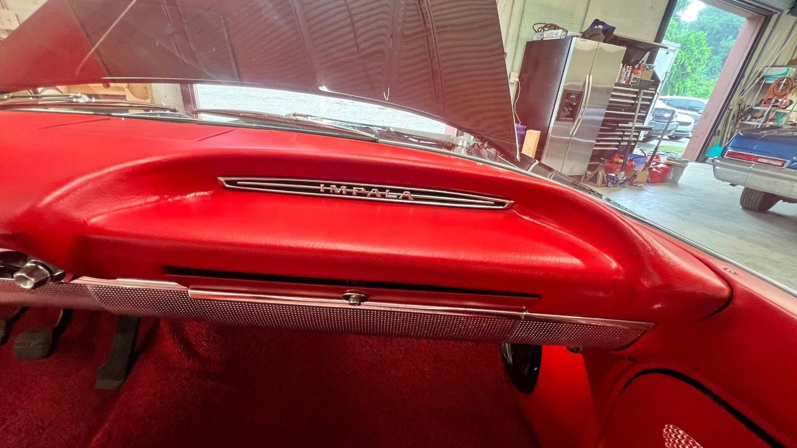 Chevrolet-Impala-1960-348-TRI-Power-34