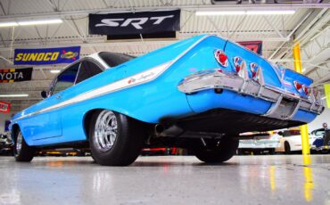 Chevrolet-Impala-1961-Coupe-18