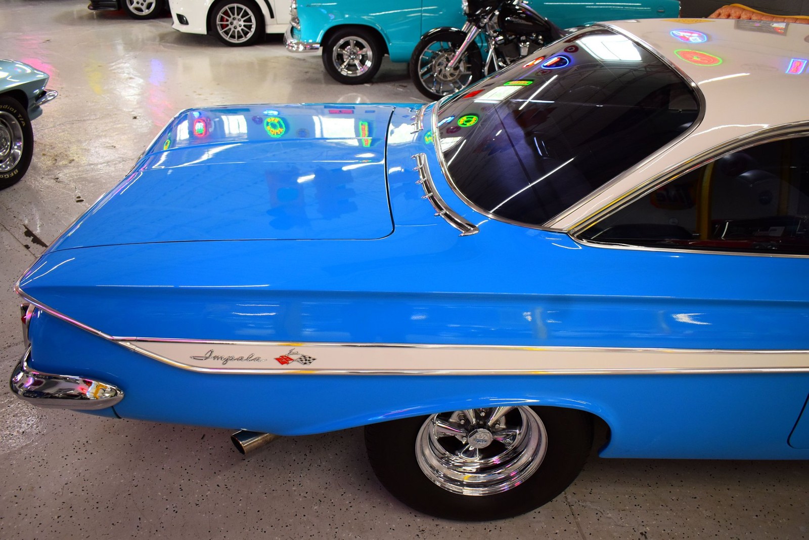 Chevrolet-Impala-1961-Coupe-6