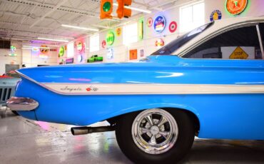 Chevrolet-Impala-1961-Coupe-7