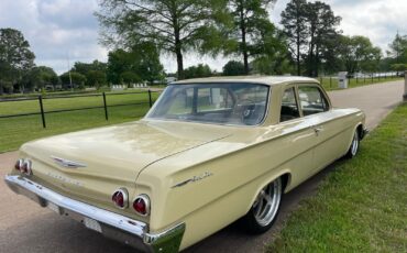 Chevrolet-Impala-1962-18