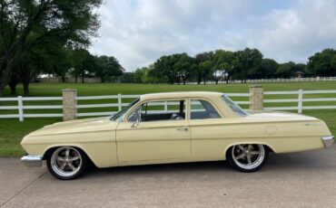 Chevrolet-Impala-1962-2