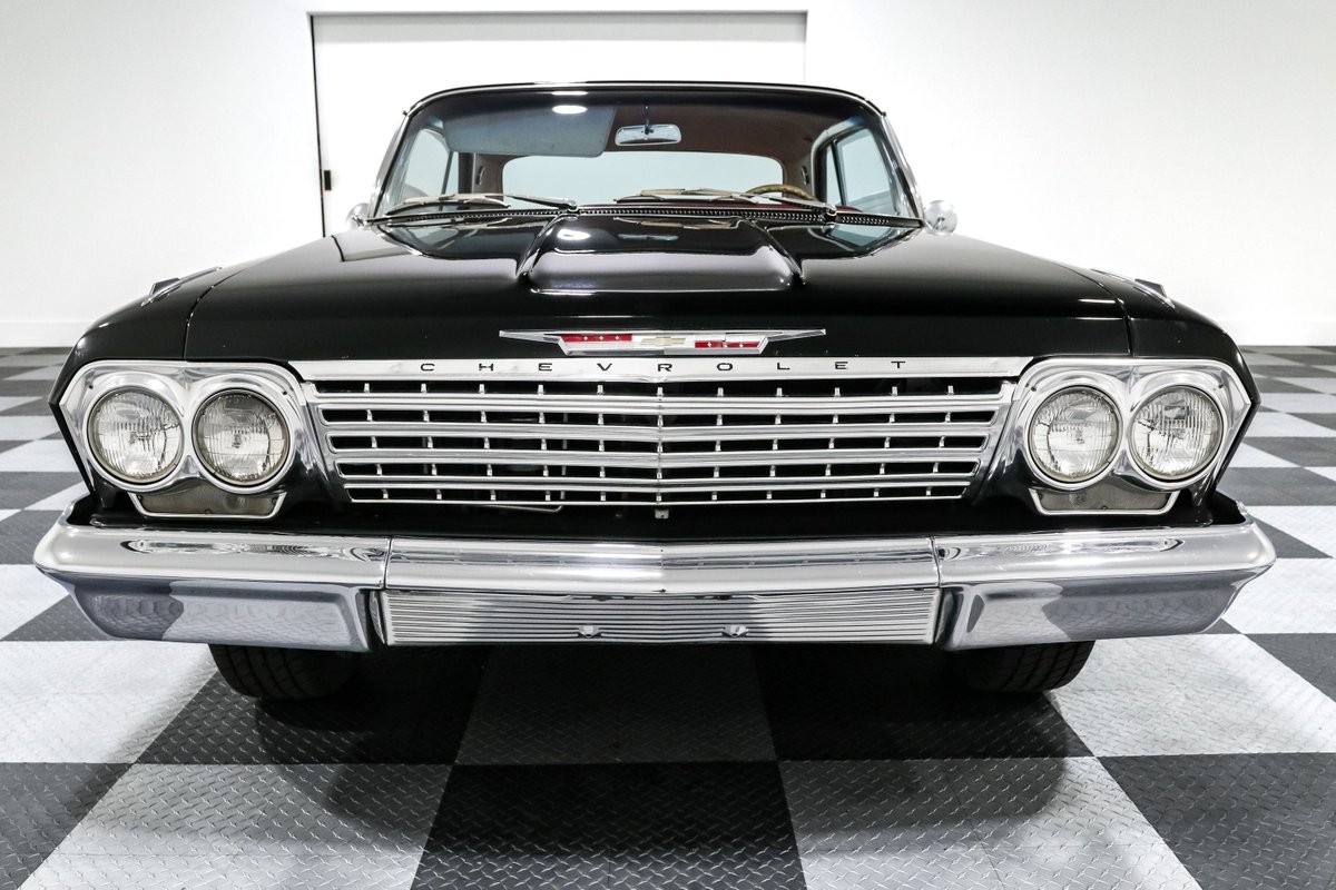 Chevrolet-Impala-1962-Coupe-1