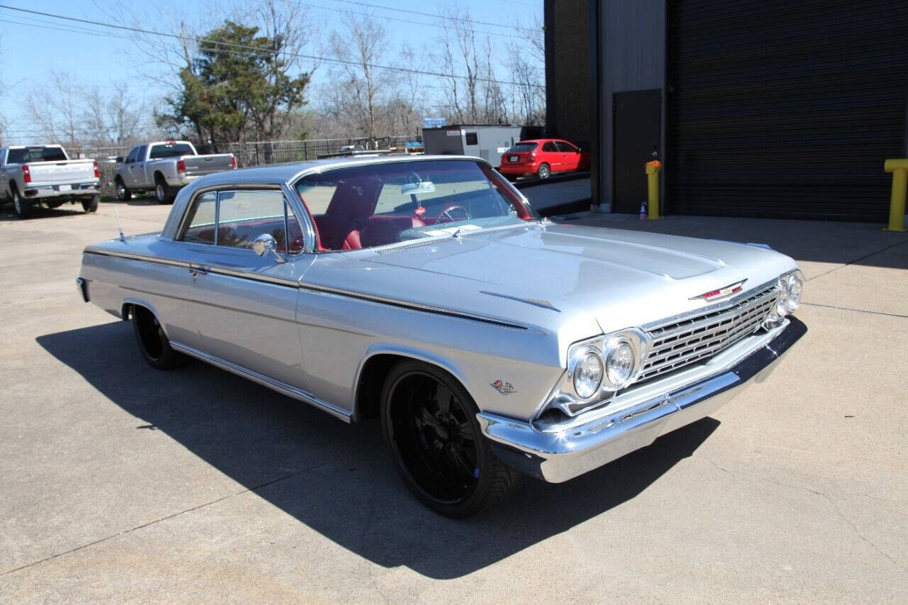 Chevrolet-Impala-1962-Coupe-2