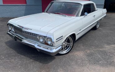 Chevrolet-Impala-1963-Coupe-1