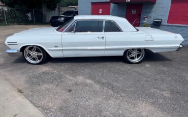 Chevrolet-Impala-1963-Coupe-4
