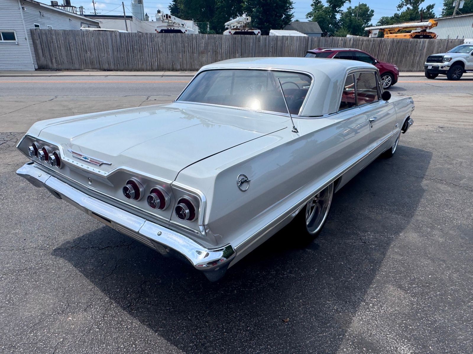 Chevrolet-Impala-1963-Coupe-9