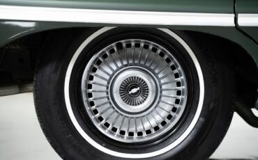 Chevrolet-Impala-1963-Sedan-19