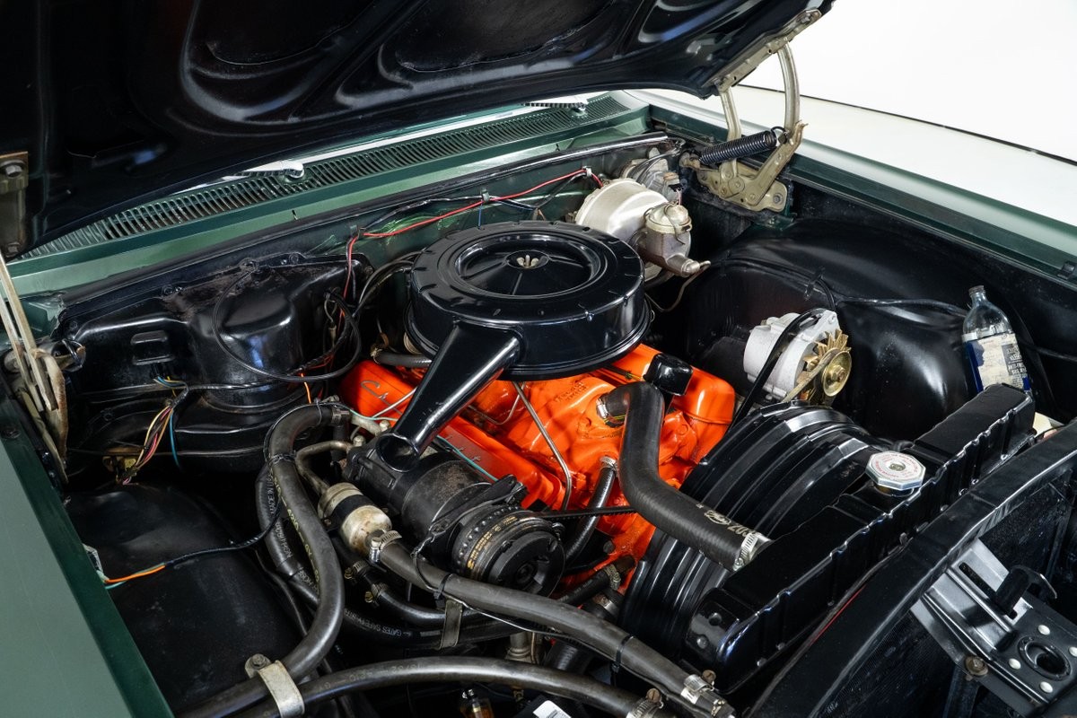 Chevrolet-Impala-1963-Sedan-2