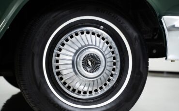 Chevrolet-Impala-1963-Sedan-20