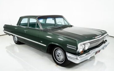 Chevrolet-Impala-1963-Sedan-22