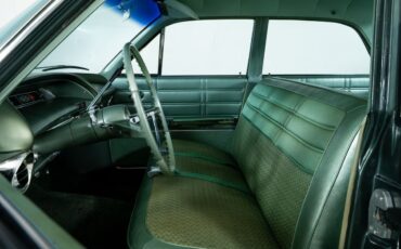 Chevrolet-Impala-1963-Sedan-26