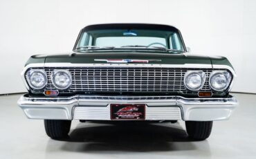 Chevrolet-Impala-1963-Sedan-3