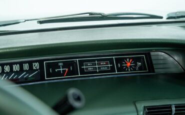 Chevrolet-Impala-1963-Sedan-36