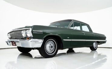 Chevrolet-Impala-1963-Sedan-5