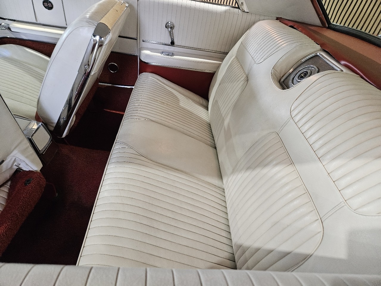 Chevrolet-Impala-1964-American-Muscle-Car-37