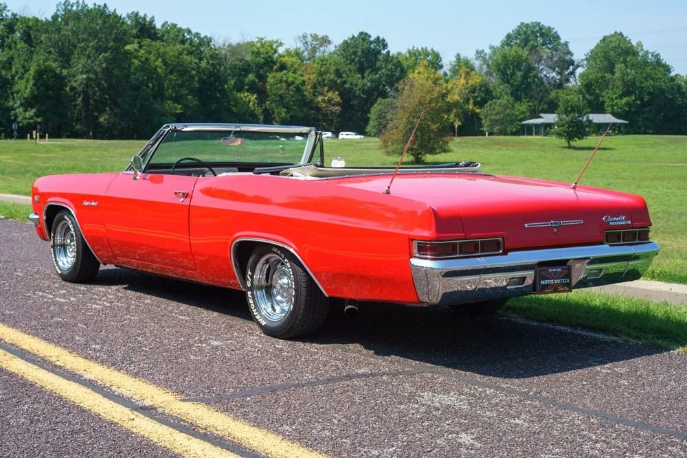 Chevrolet-Impala-1966-Convertible-28