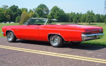 Chevrolet-Impala-1966-Convertible-29