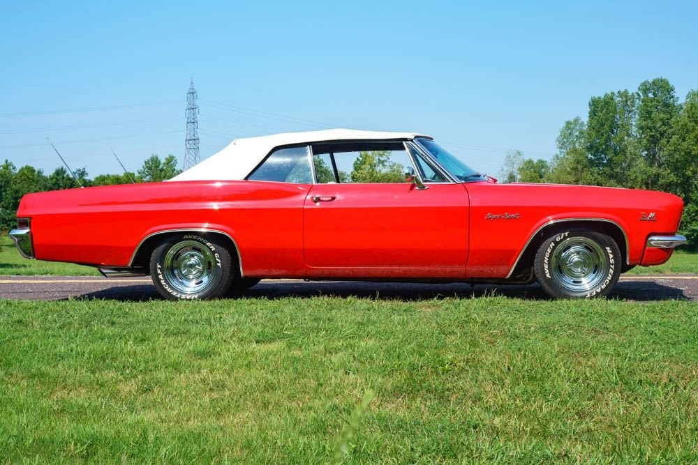 Chevrolet-Impala-1966-Convertible-3