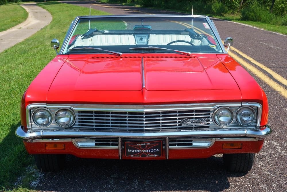 Chevrolet-Impala-1966-Convertible-32