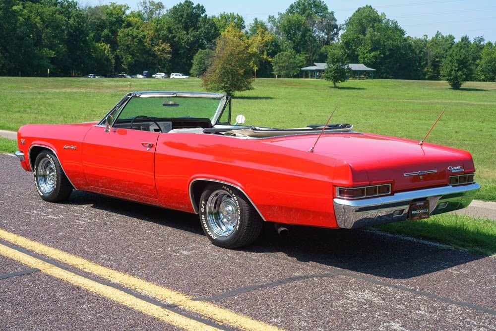 Chevrolet-Impala-1966-Convertible-6