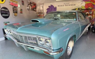 Chevrolet-Impala-1966-Coupe-1