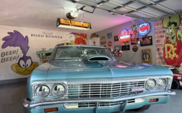 Chevrolet-Impala-1966-Coupe-14