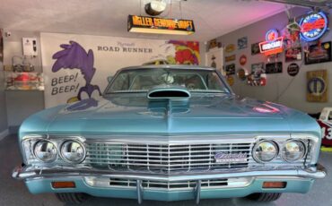 Chevrolet-Impala-1966-Coupe-15