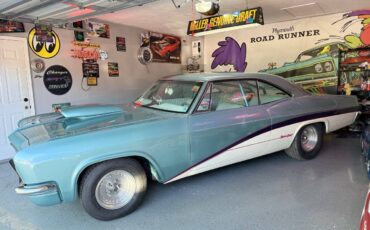 Chevrolet-Impala-1966-Coupe-2